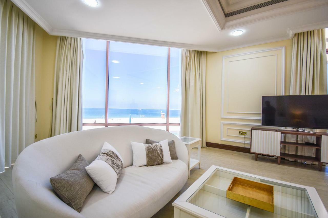 Hometown - Kite Palace - Lavish 7 Bedrooms On Kite Beach Villa *