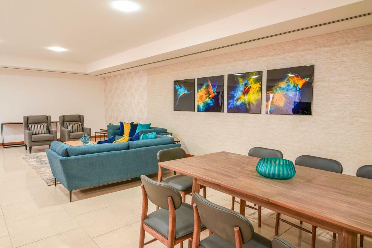 Hometown - Kite Palace - Lavish 7 Bedrooms On Kite Beach Dubai