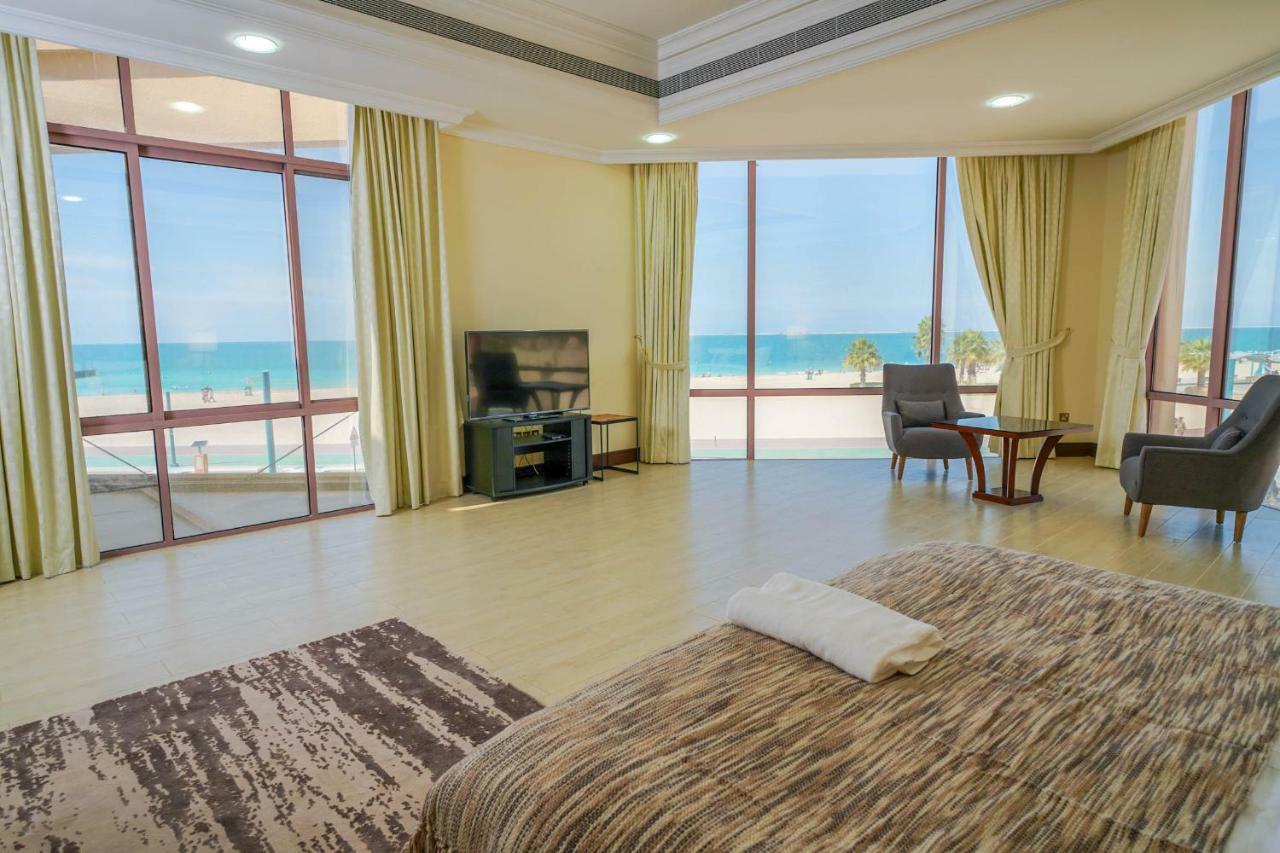 Hometown - Kite Palace - Lavish 7 Bedrooms On Kite Beach Villa *