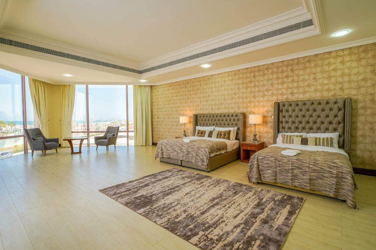 Villa Hometown - Kite Palace - Lavish 7 Bedrooms On Kite Beach